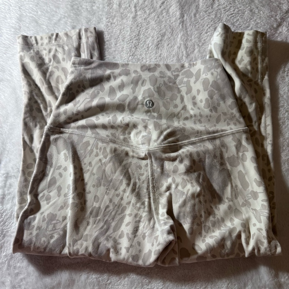 Lululemon Athletica Cream Leopard Leggings - Picture 2 of 3